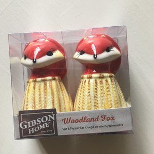 NIB Gibson Home Fox Salt & Pepper Shakers